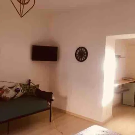 Donna Mercede Appartamento Terme Luigiane